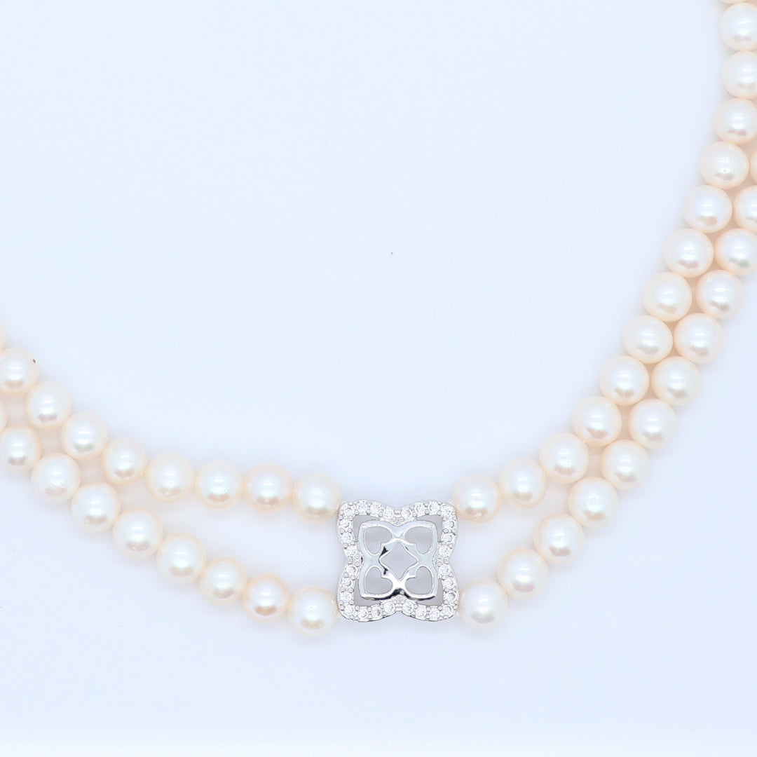 Pearl Symmetry Necklace