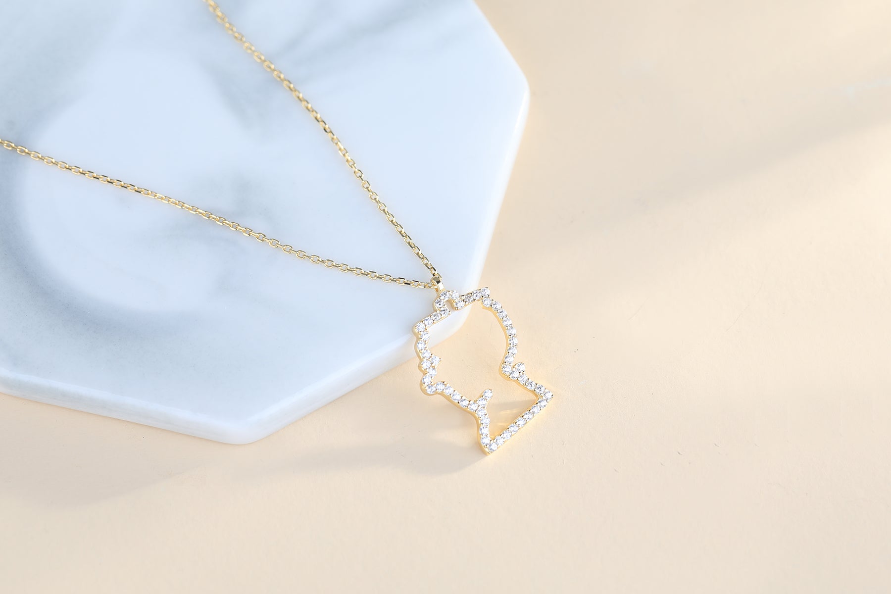 Old Master Q Necklace