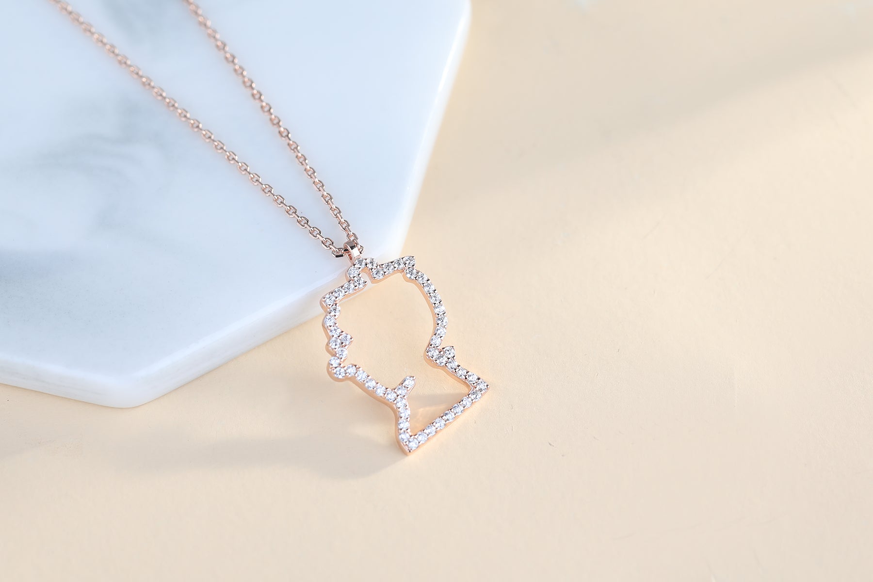 Old Master Q Necklace
