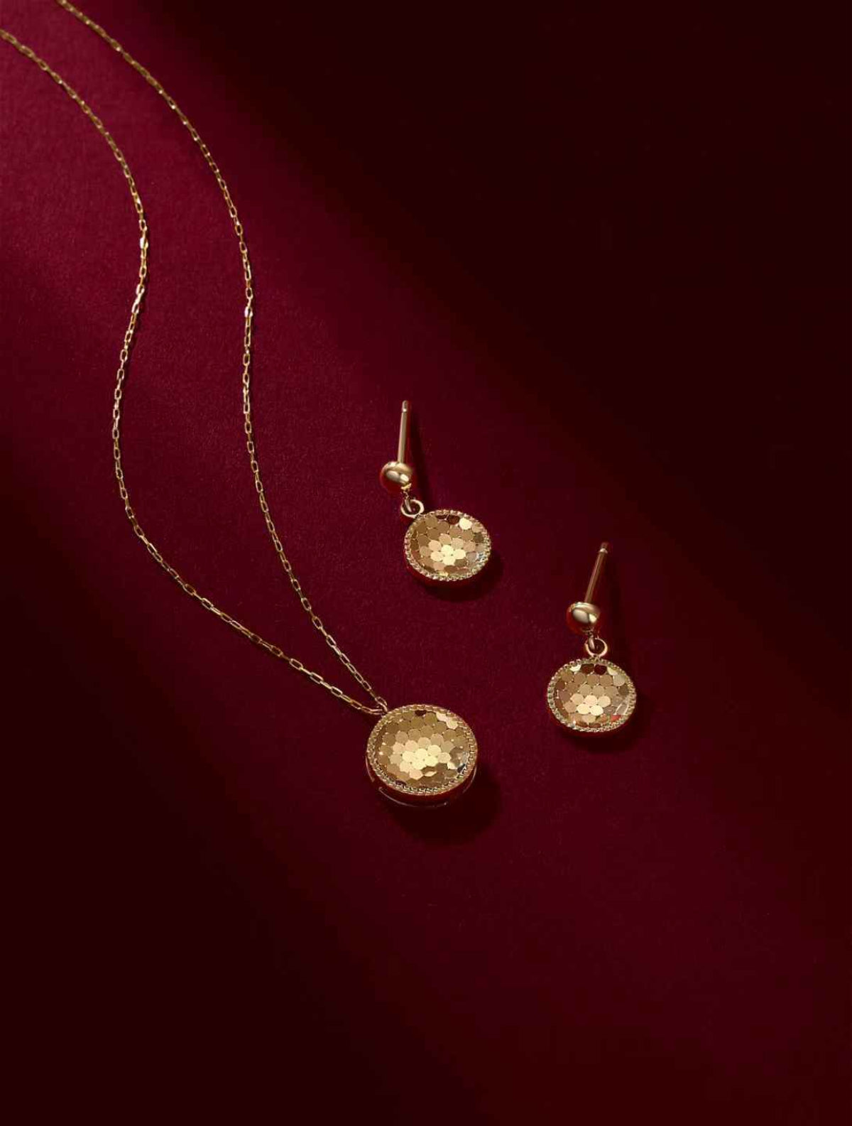 Hexa Aura Earrings