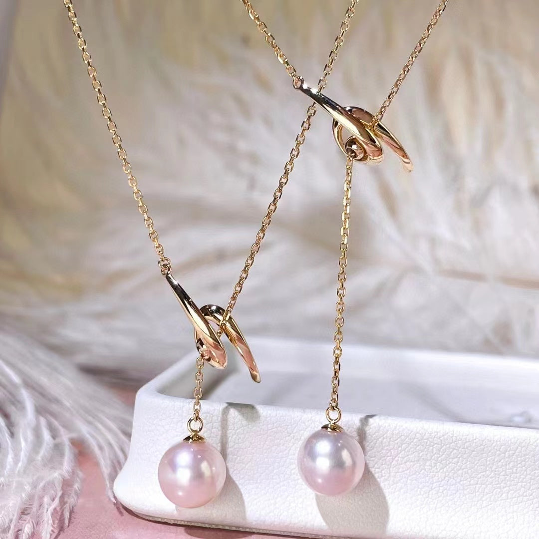 "swivel" Sea Pearl Necklace