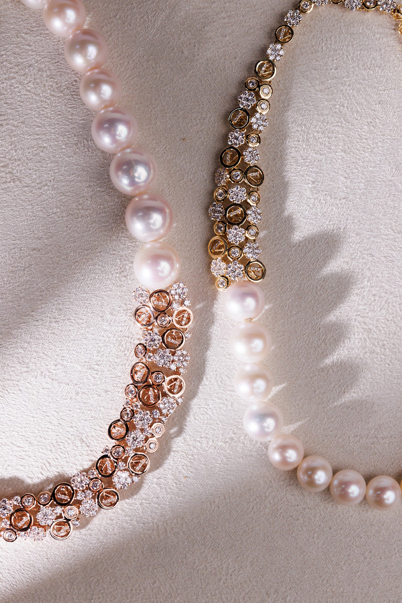 Delux Elegant Affinity Pearl Necklace(8V)