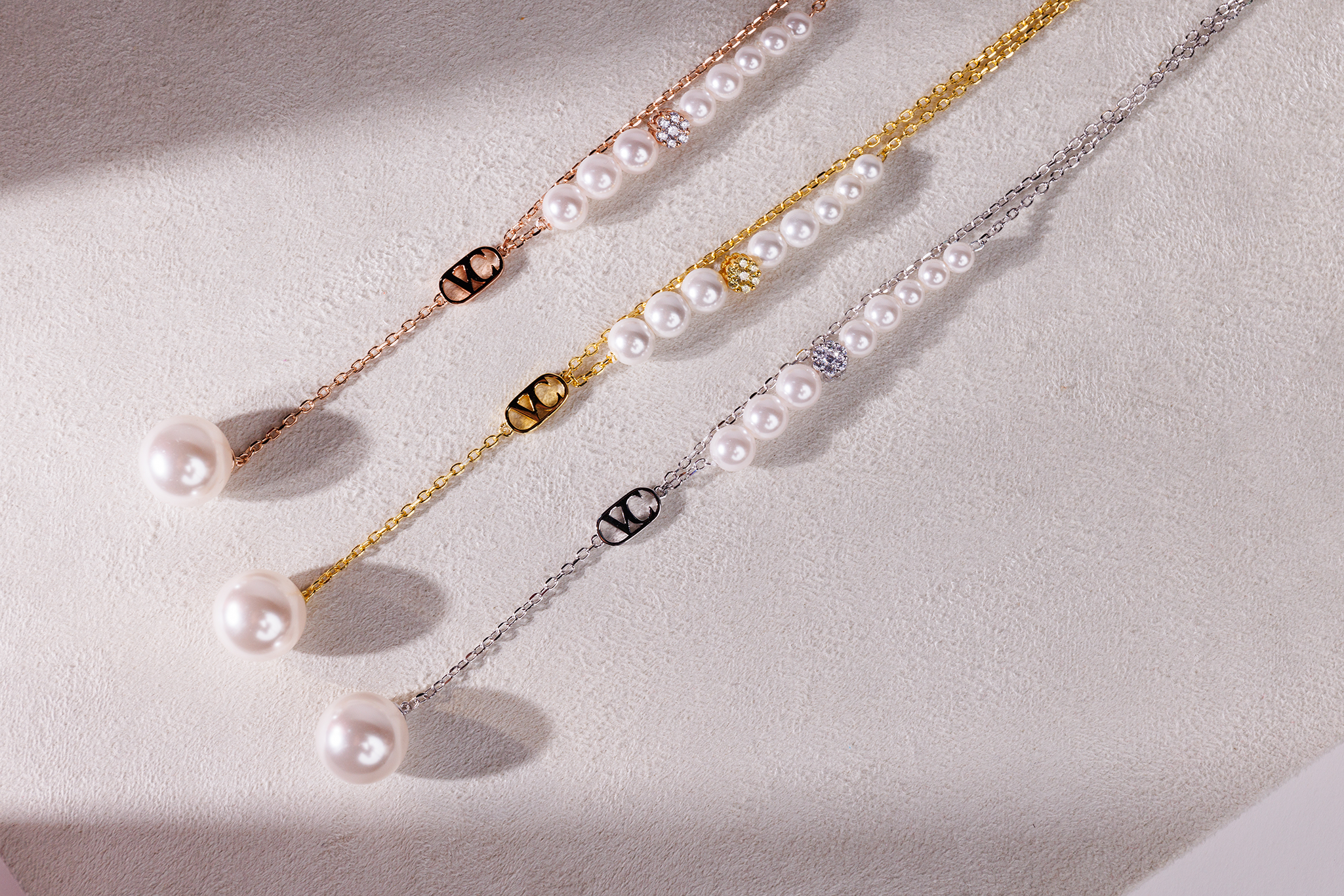 Delux Graceful Serenity short Necklace