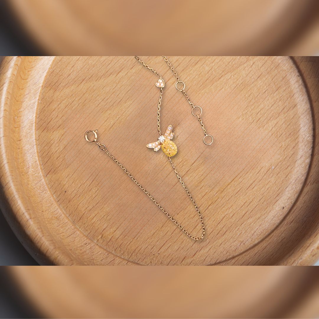 "little bee" diamond necklace yellow gemstone