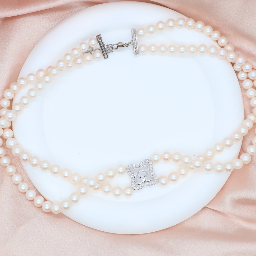 Pearl Symmetry Necklace