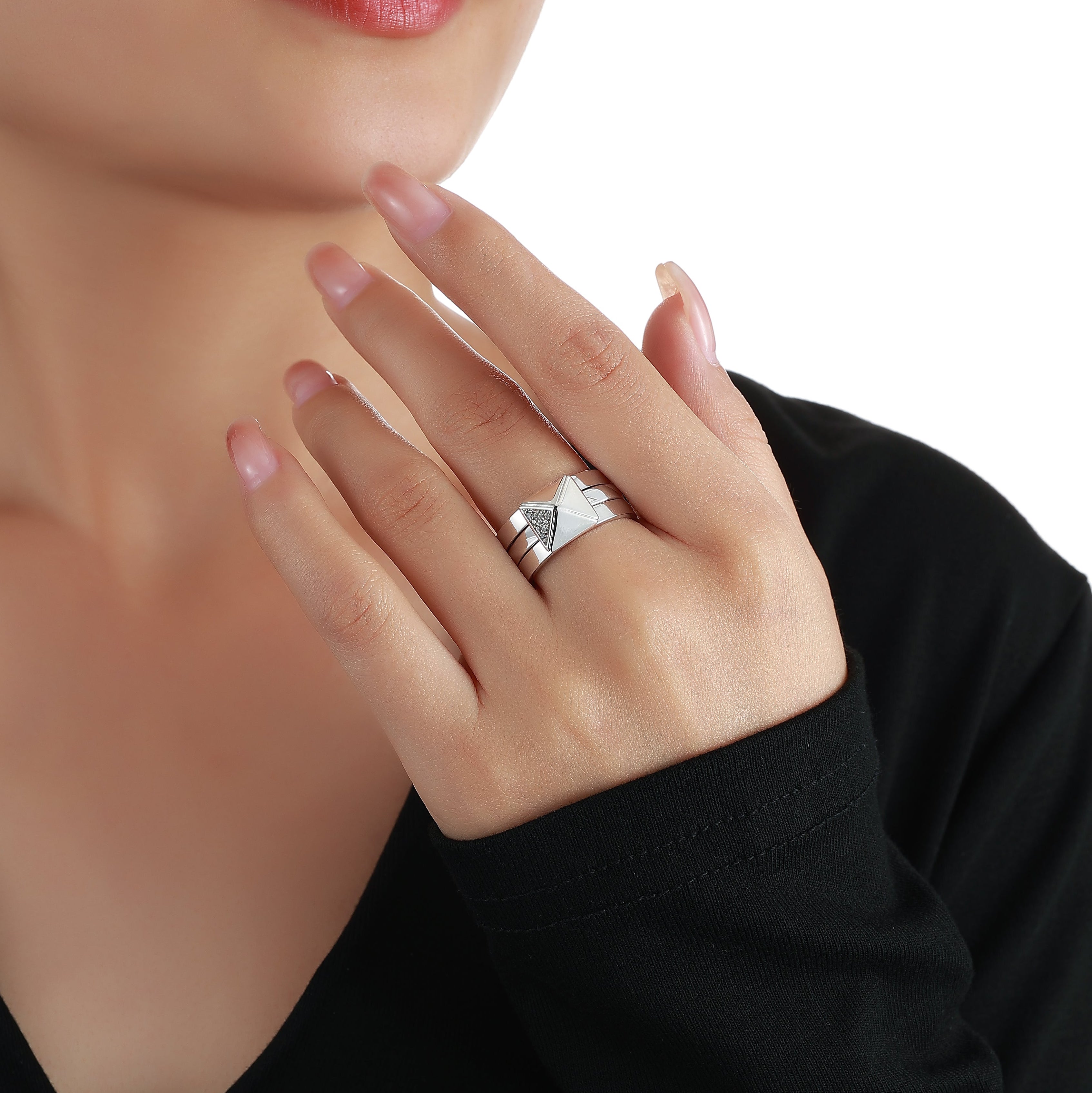 留 影  The Void Ring