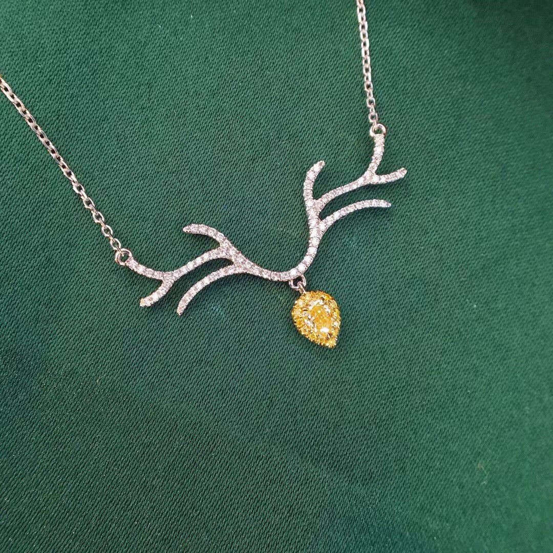 18K "deer" diamond necklace yellow gemstone