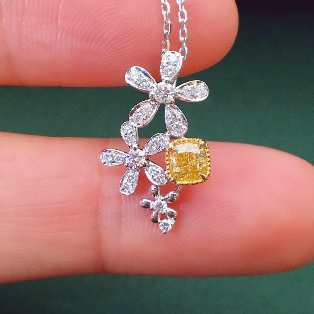 18K "Flower" diamond necklace yellow gemstone