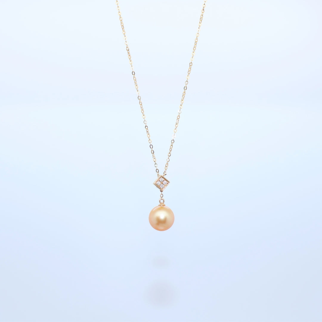 18K Pearl Square Pendant Necklace
