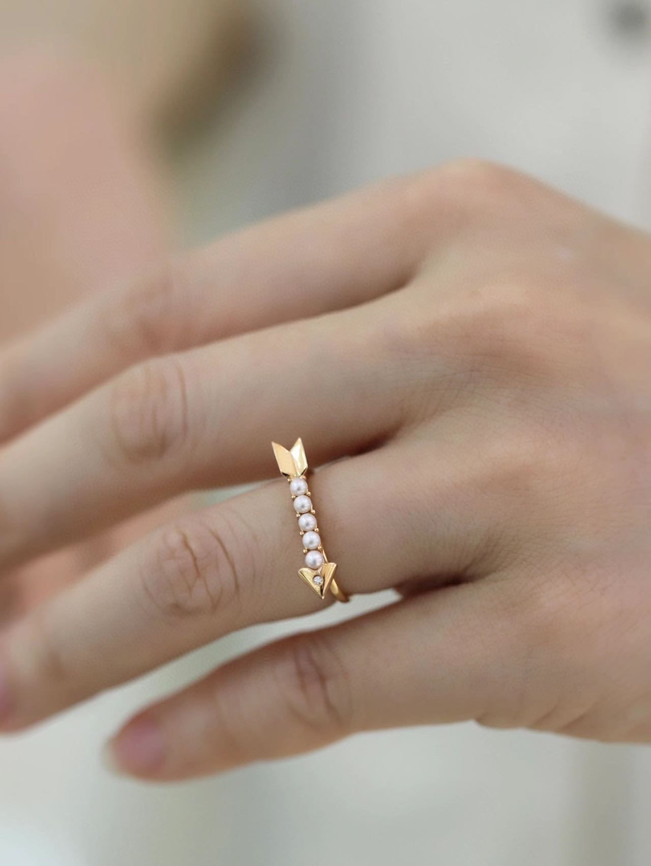 18K金鑽石淡水珍珠戒指 BB珠時尚印記系列 精湛的工藝 呈現珍珠優雅即時尚