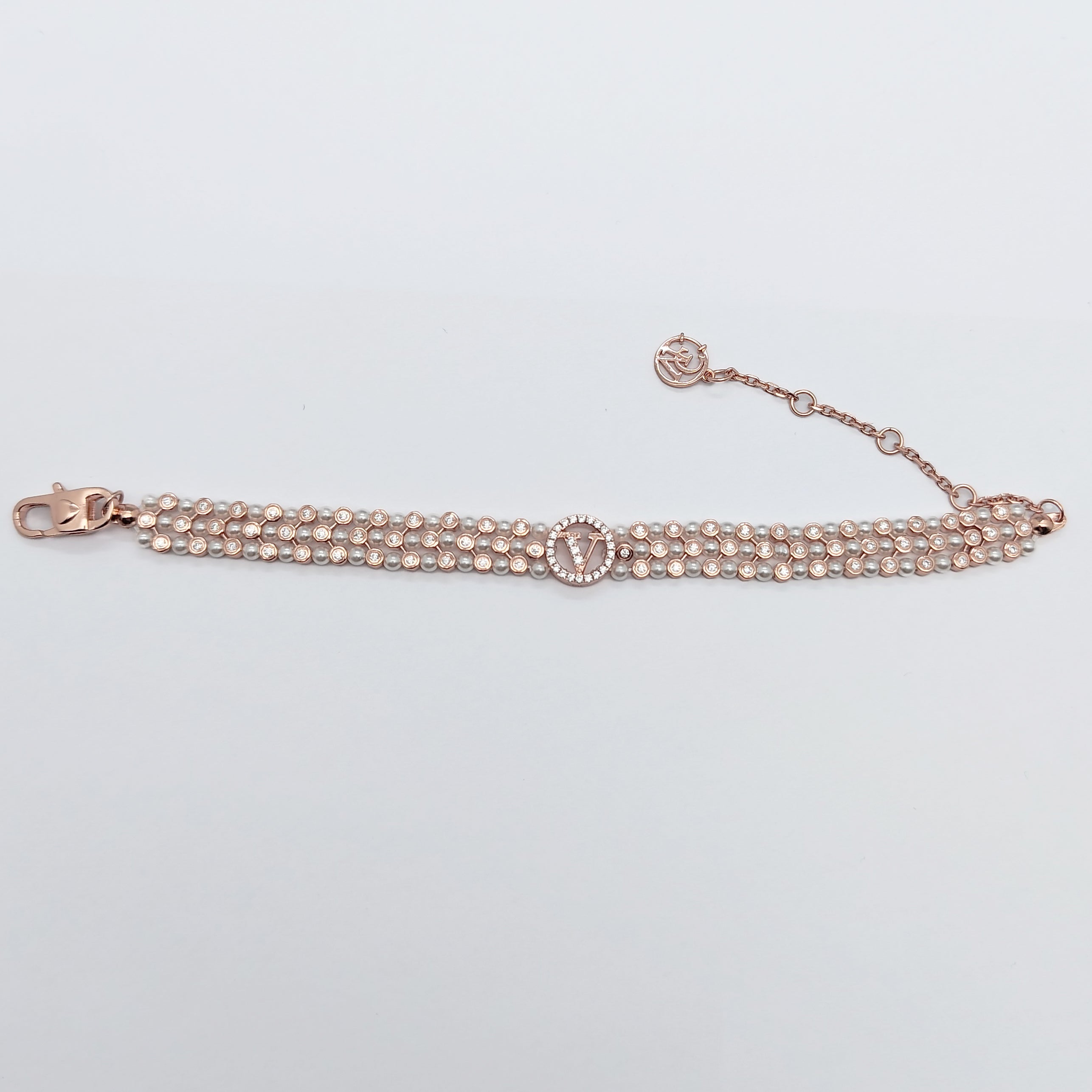 Delux Graceful Harmony Bracelet