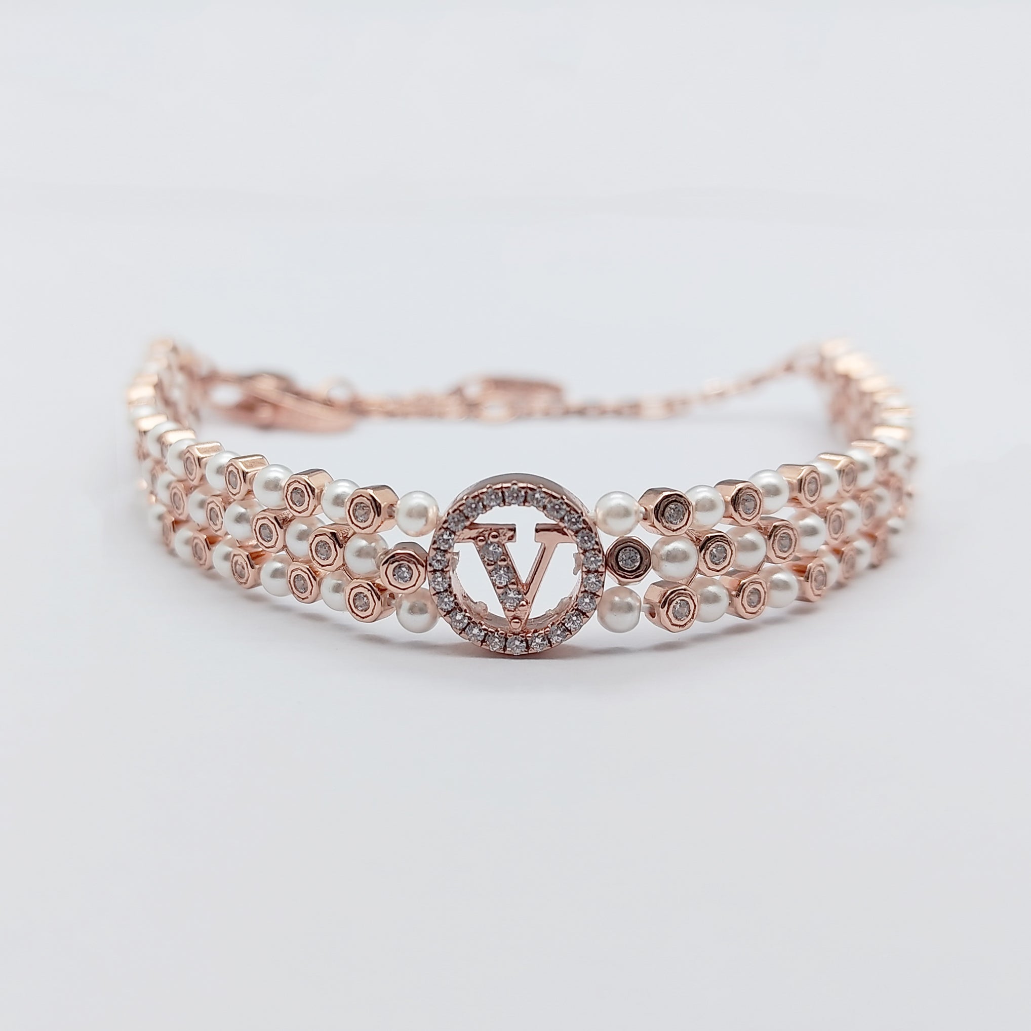 Delux Graceful Harmony Bracelet