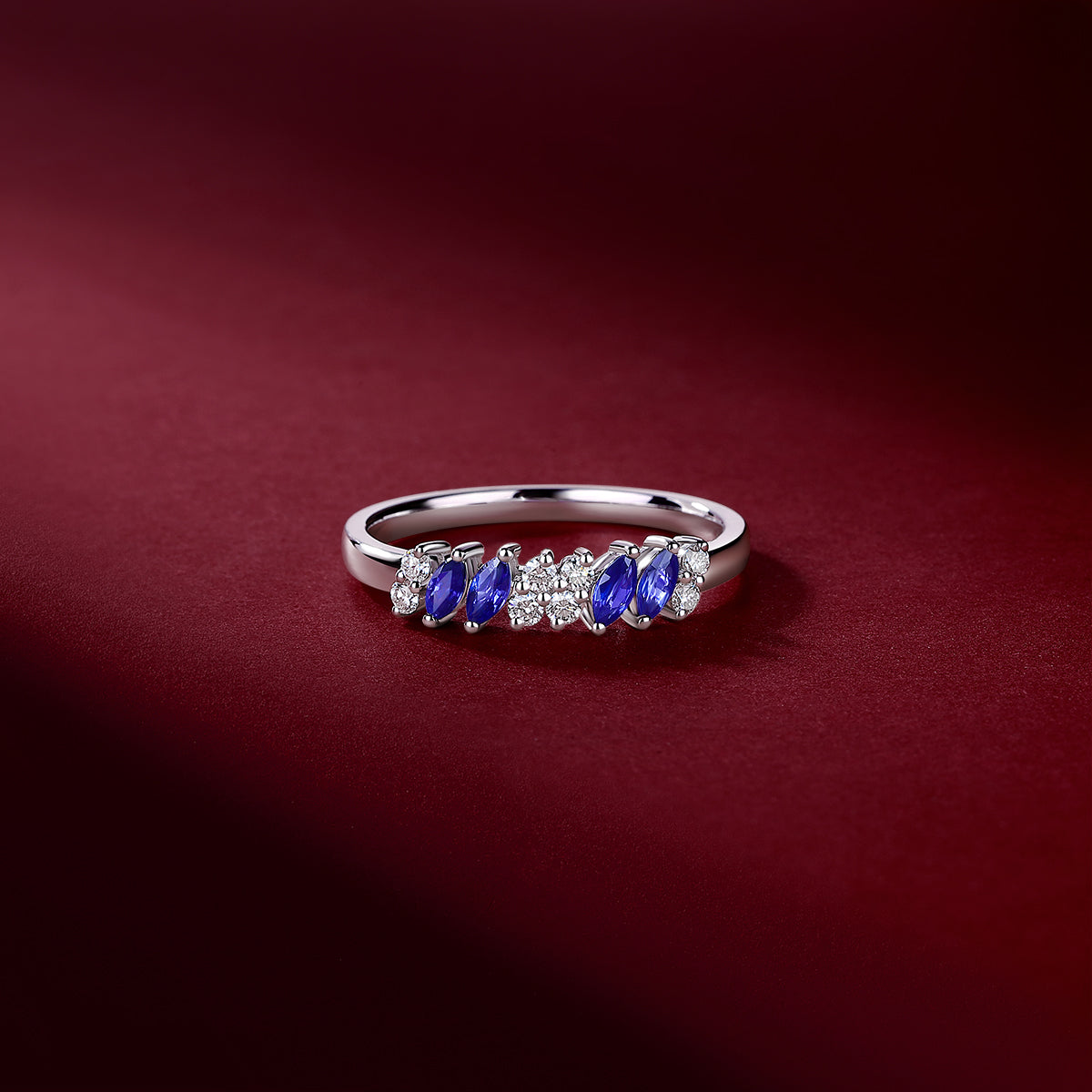 18K Ocean Breeze Intertwined Ring