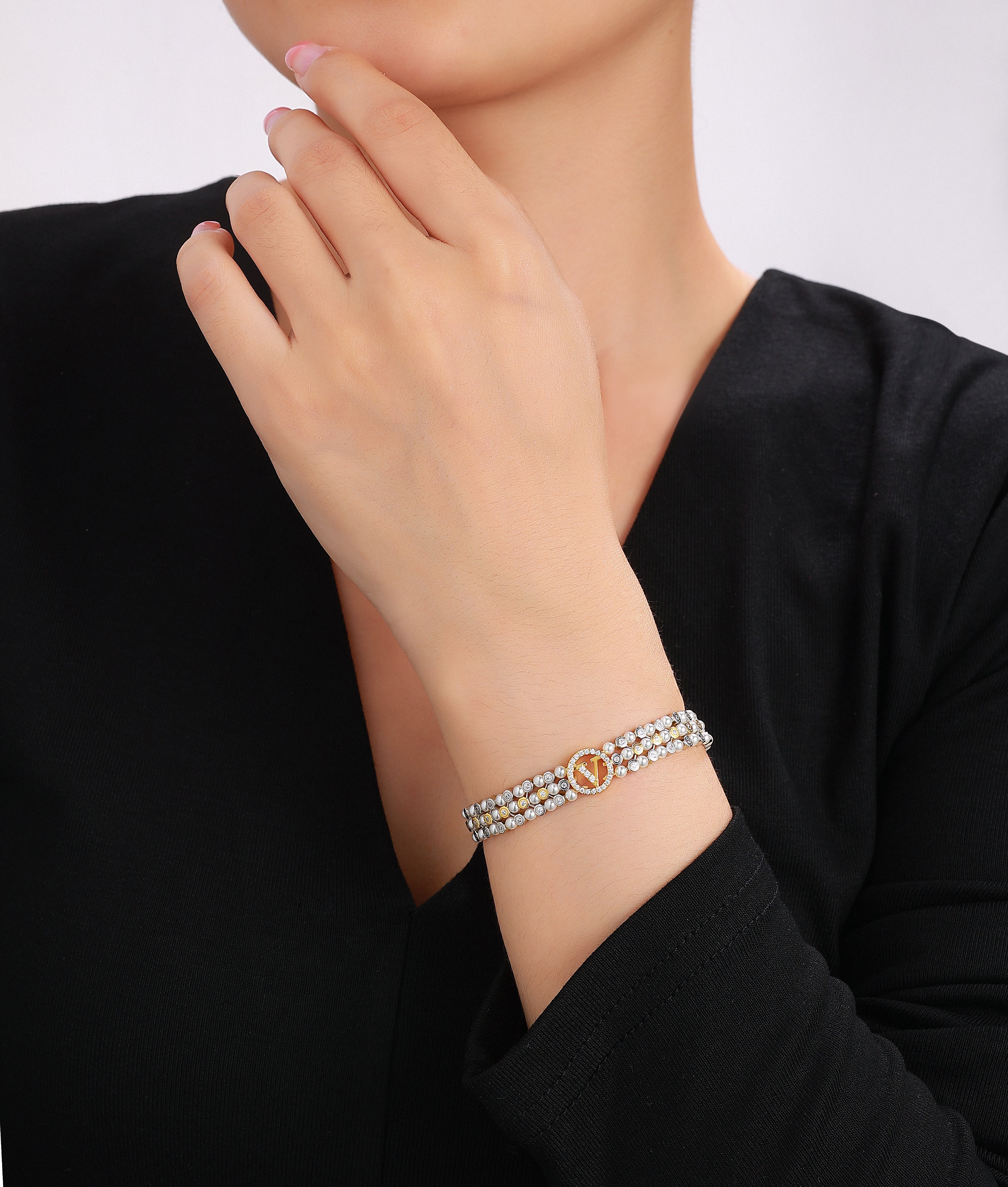 Delux Graceful Harmony Bracelet