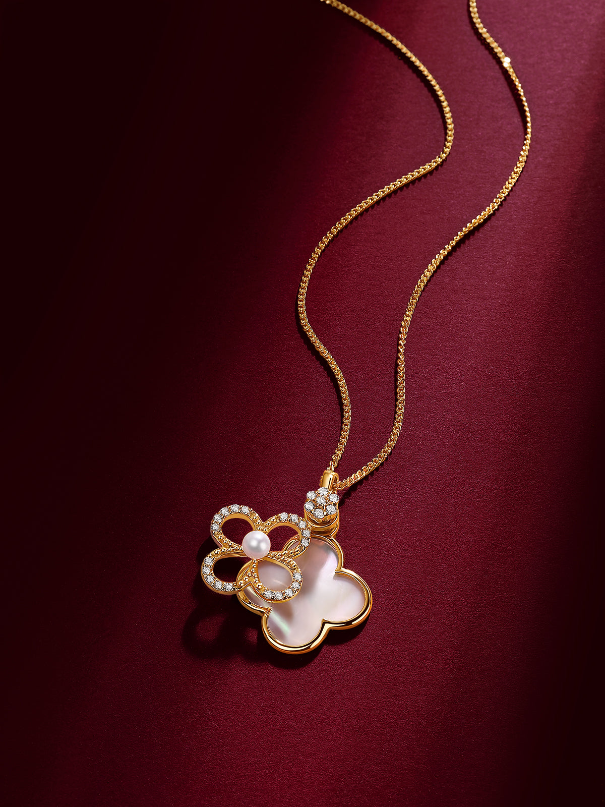 Convertible Clover Mother-of-Pearl & Pearl Necklace