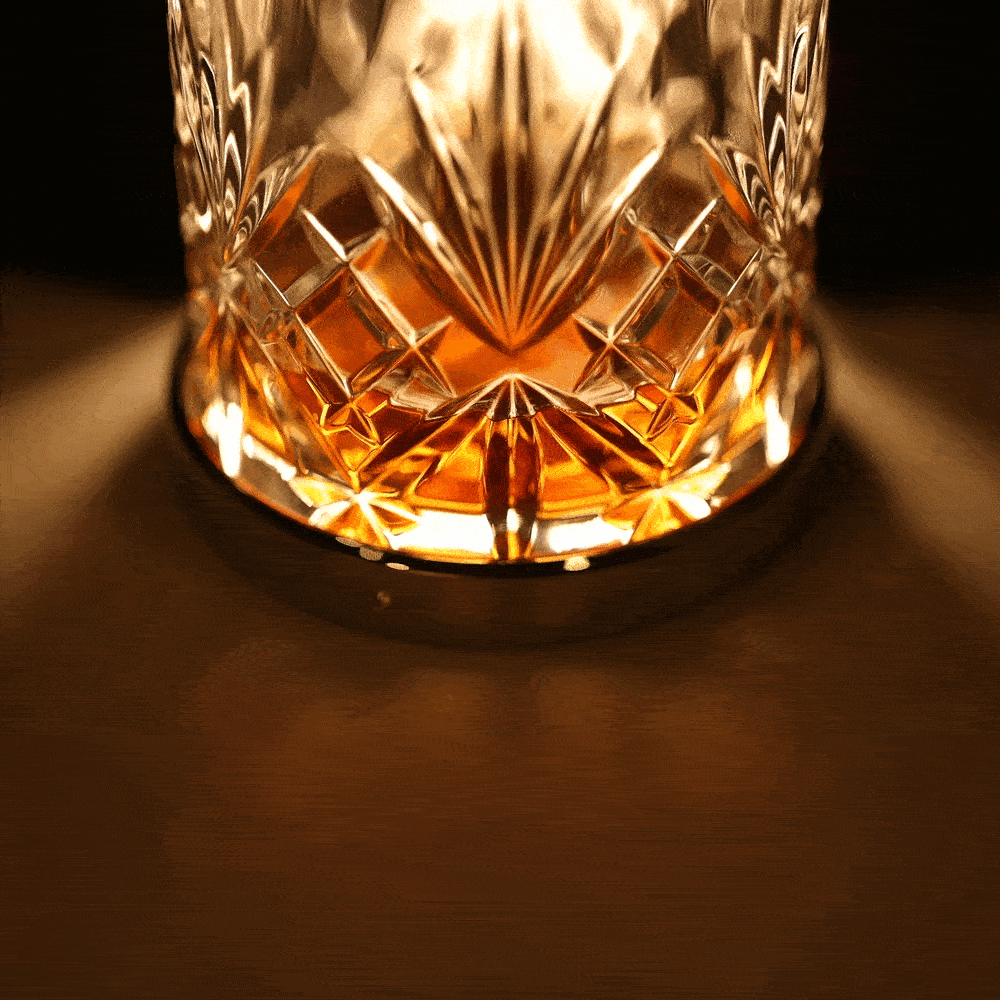 Whiskey glass lettering custom SMOOTH-SPIN rotation